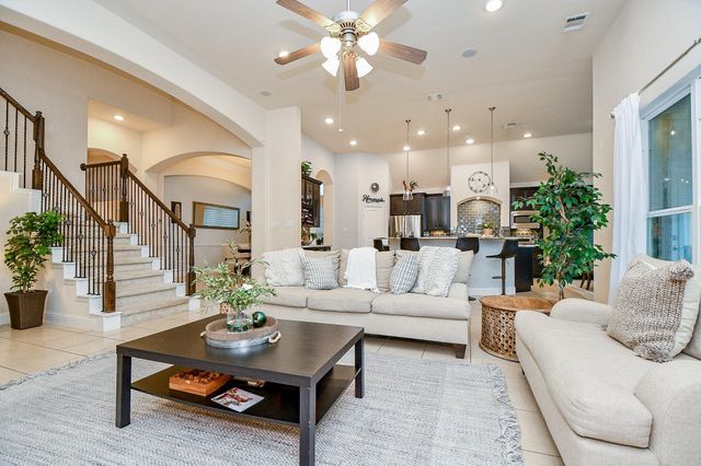 66 N Swanwick Place, Tomball, TX 77375