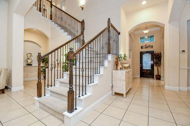 66 N Swanwick Place, Tomball, TX 77375