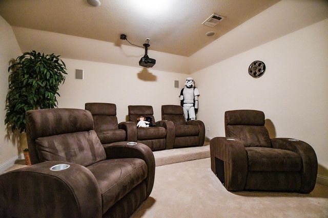 66 N Swanwick Place, Tomball, TX 77375