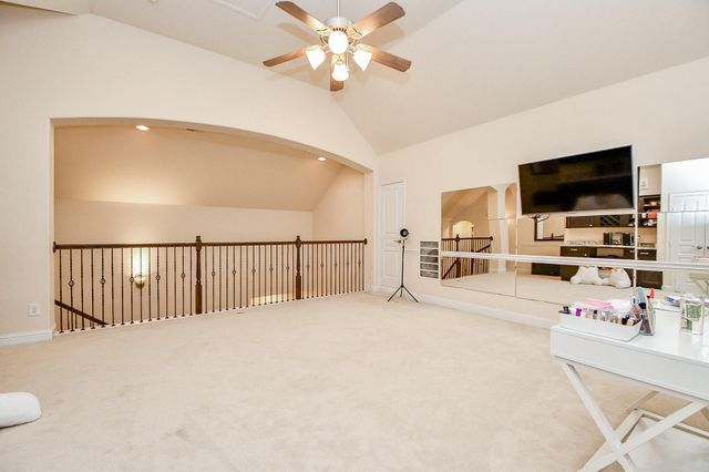 66 N Swanwick Place, Tomball, TX 77375