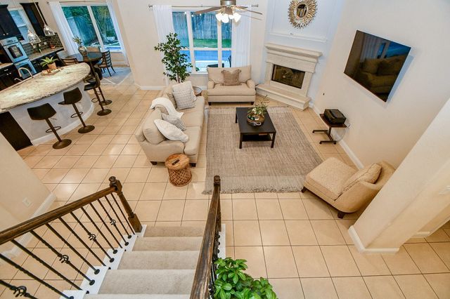 66 N Swanwick Place, Tomball, TX 77375