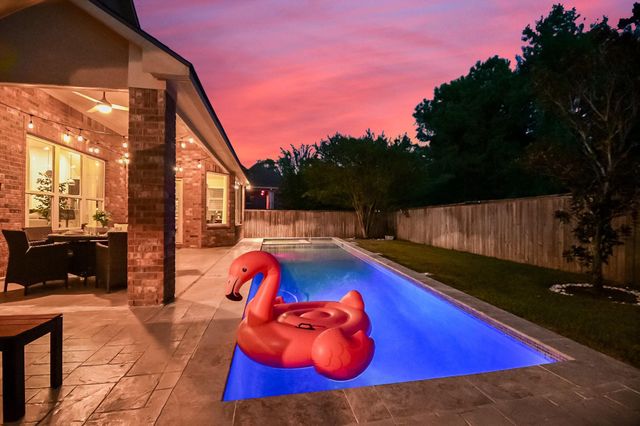 66 N Swanwick Place, Tomball, TX 77375