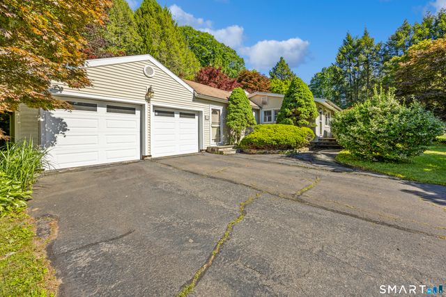 205 Mountain Road, Cheshire, CT 06410