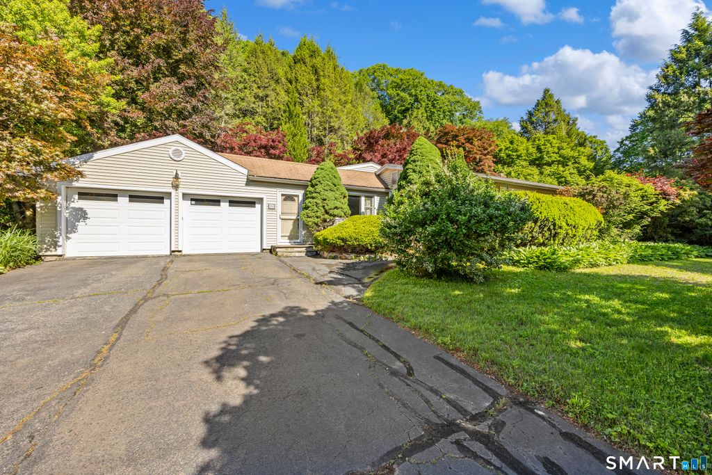 205 Mountain Road, Cheshire, CT 06410