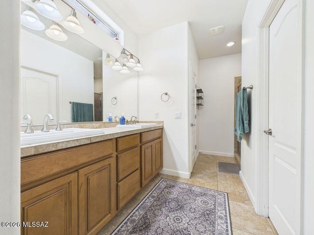 12911 N Shell Traders Court, Oro Valley, AZ 85755
