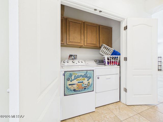 12911 N Shell Traders Court, Oro Valley, AZ 85755