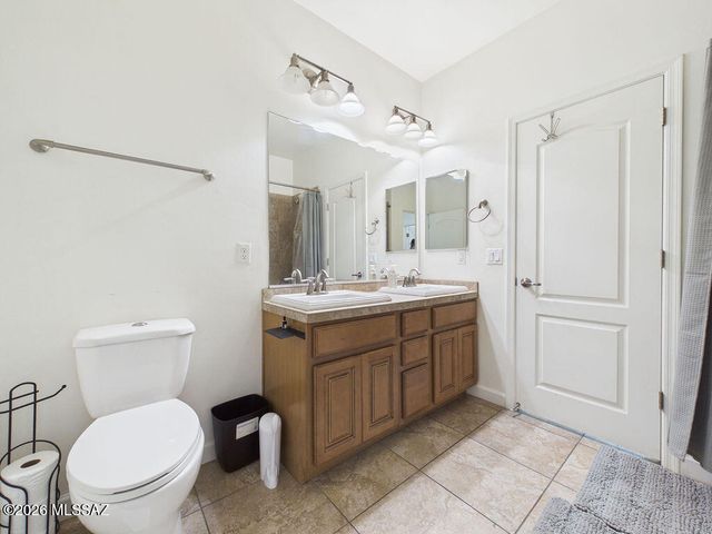 12911 N Shell Traders Court, Oro Valley, AZ 85755