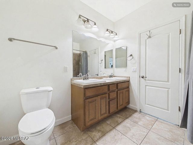 12911 N Shell Traders Court, Oro Valley, AZ 85755