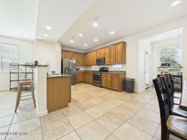 12911 N Shell Traders Court, Oro Valley, AZ 85755
