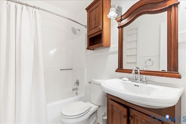 2789 Three Bridge Rd, Powhatan, VA 23139