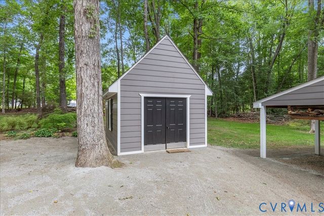 2789 Three Bridge Rd, Powhatan, VA 23139