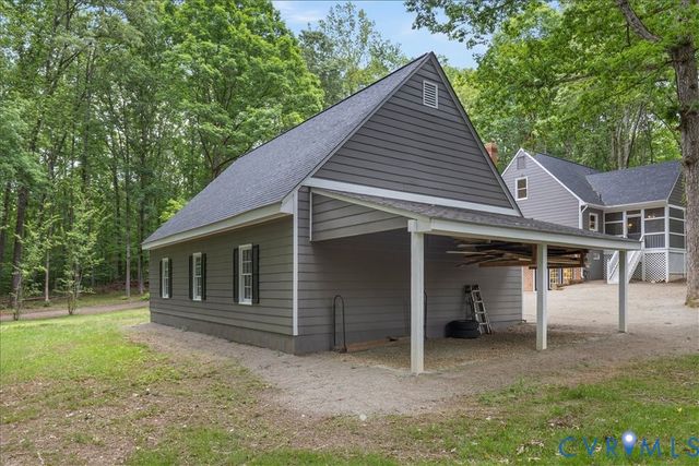2789 Three Bridge Rd, Powhatan, VA 23139
