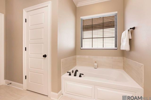 11538 Hideaway St, Denham Springs, LA 70726