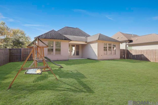 11538 Hideaway St, Denham Springs, LA 70726