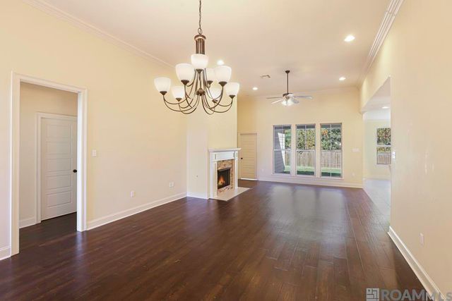 11538 Hideaway St, Denham Springs, LA 70726