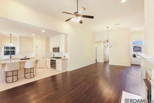 11538 Hideaway St, Denham Springs, LA 70726