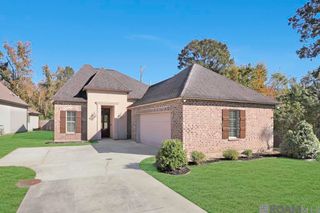 11538 Hideaway St, Denham Springs, LA 70726
