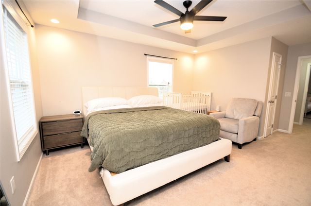 9160 Greenspire Drive 102, West Des Moines, IA 50266