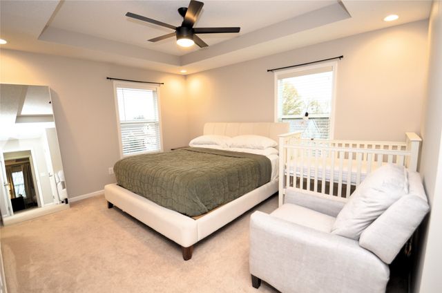 9160 Greenspire Drive 102, West Des Moines, IA 50266