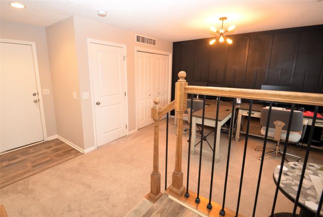 9160 Greenspire Drive 102, West Des Moines, IA 50266