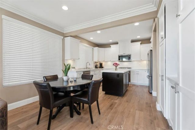 1075 S Matthew Way, Anaheim Hills, CA 92828