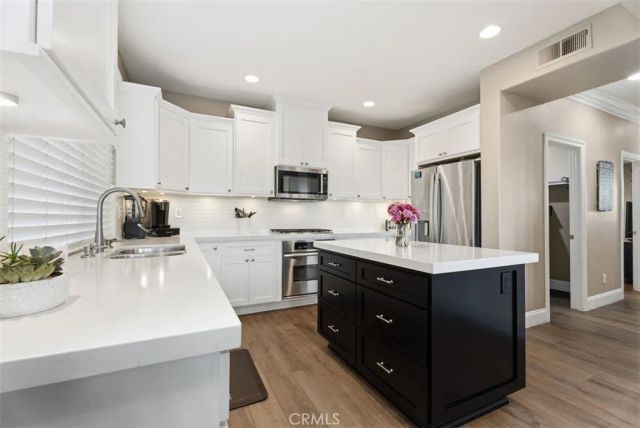 1075 S Matthew Way, Anaheim Hills, CA 92828