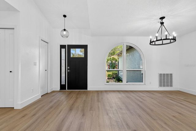 1043 RIDGE VIEW LANE, Palm Harbor, FL 34683