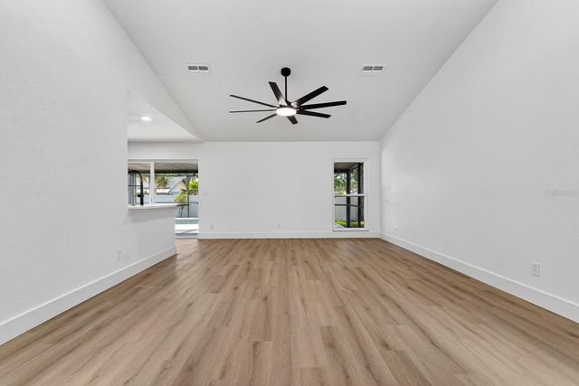 1043 RIDGE VIEW LANE, Palm Harbor, FL 34683
