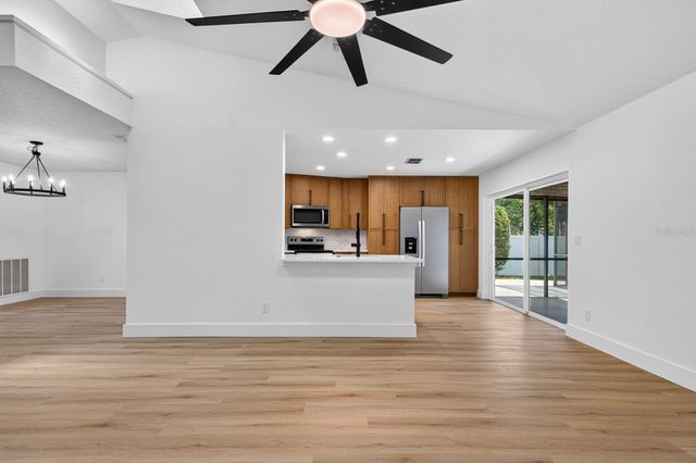 1043 RIDGE VIEW LANE, Palm Harbor, FL 34683
