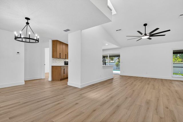 1043 RIDGE VIEW LANE, Palm Harbor, FL 34683
