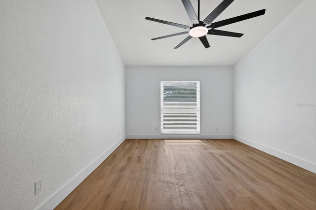 1043 RIDGE VIEW LANE, Palm Harbor, FL 34683