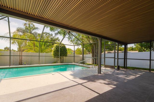 1043 RIDGE VIEW LANE, Palm Harbor, FL 34683