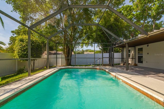 1043 RIDGE VIEW LANE, Palm Harbor, FL 34683