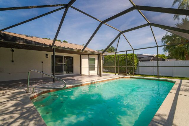 1043 RIDGE VIEW LANE, Palm Harbor, FL 34683