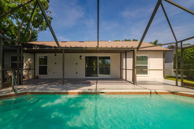 1043 RIDGE VIEW LANE, Palm Harbor, FL 34683