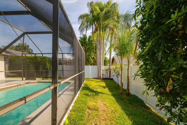 1043 RIDGE VIEW LANE, Palm Harbor, FL 34683