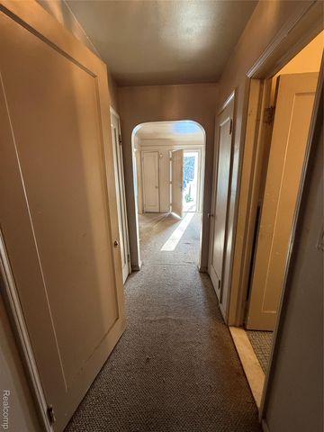 11617 Nottingham Road, Detroit, MI 48224