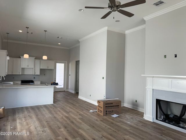 236 Jagged Grove Lane, Youngsville, LA 70592