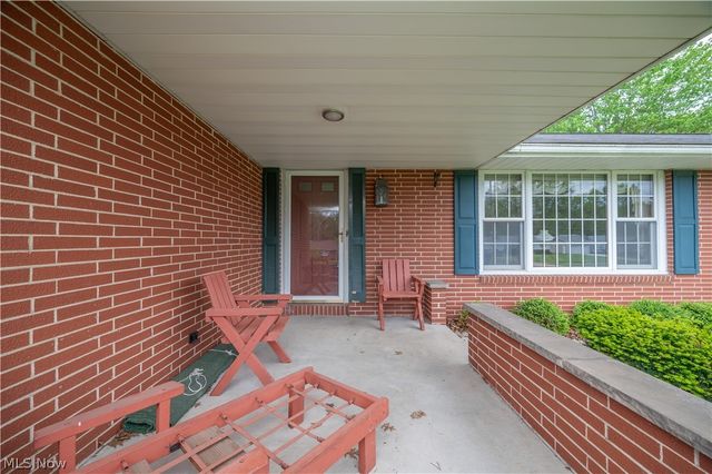 1498 Brantford Drive, Youngstown, OH 44509