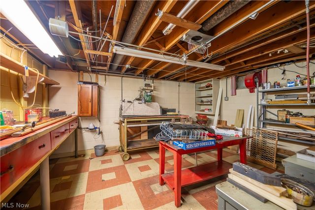 1498 Brantford Drive, Youngstown, OH 44509