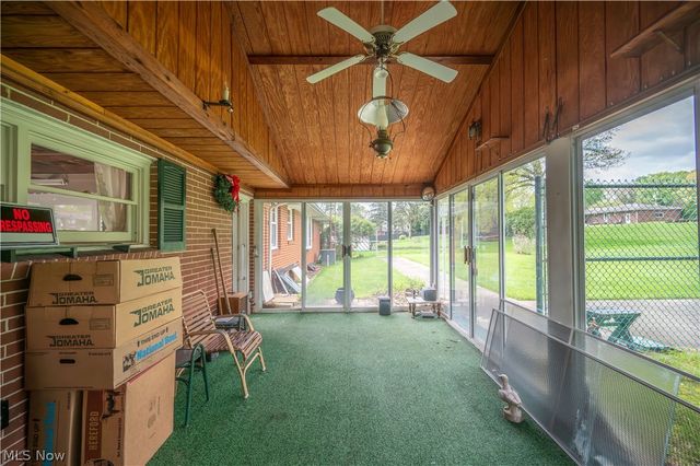 1498 Brantford Drive, Youngstown, OH 44509