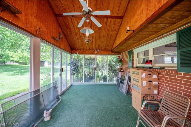 1498 Brantford Drive, Youngstown, OH 44509