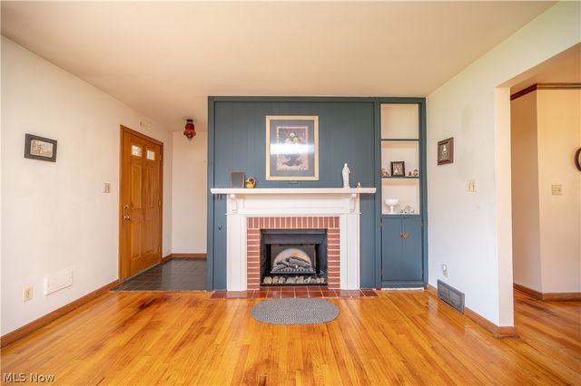 1498 Brantford Drive, Youngstown, OH 44509