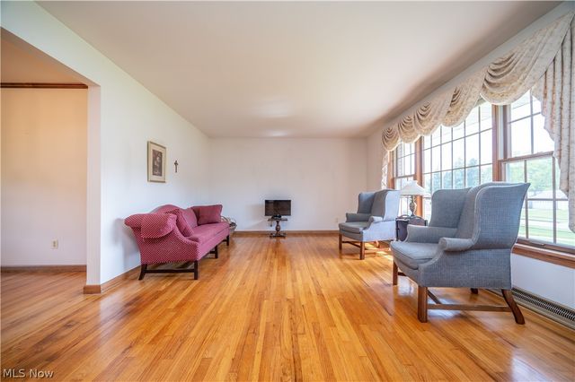 1498 Brantford Drive, Youngstown, OH 44509