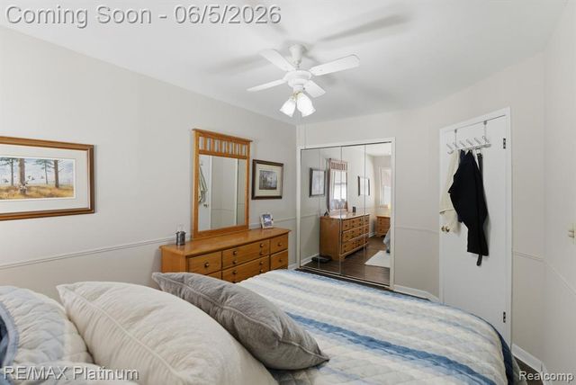 25323 Franklin Terrace, South Lyon, MI 48178