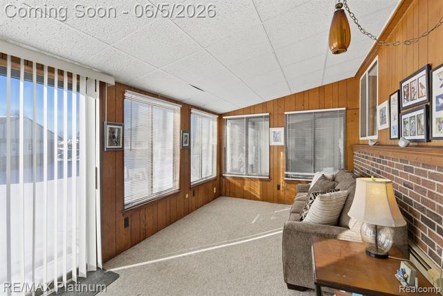 25323 Franklin Terrace, South Lyon, MI 48178