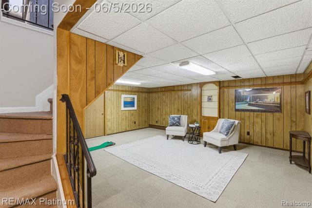 25323 Franklin Terrace, South Lyon, MI 48178