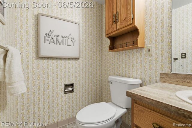 25323 Franklin Terrace, South Lyon, MI 48178
