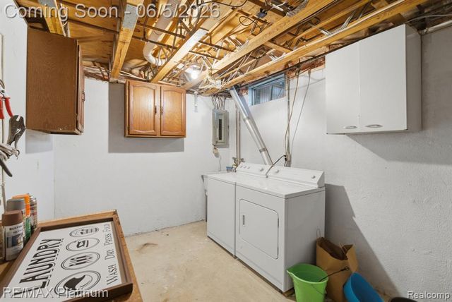 25323 Franklin Terrace, South Lyon, MI 48178