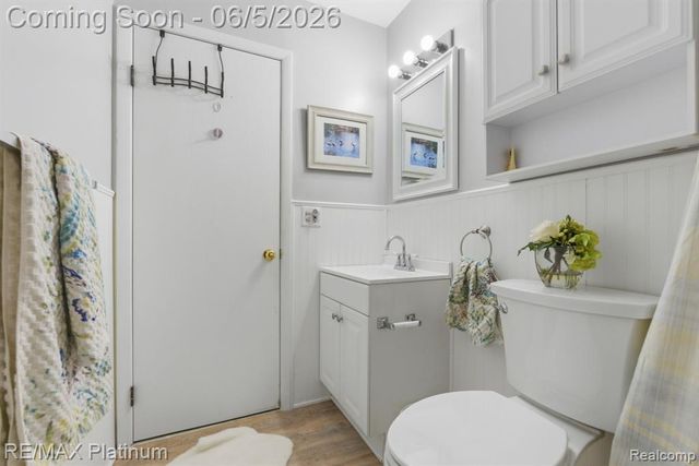 25323 Franklin Terrace, South Lyon, MI 48178